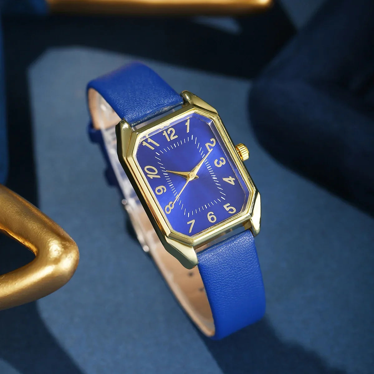 Élégance Carrée – Coffret Montre & Bijoux pour Femme
