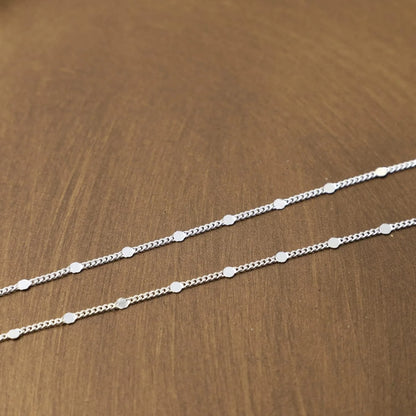 Collier Ras-du-Cou Satellite Plaqué Or/Argent – Éclat Minimaliste et Raffinement Aérien